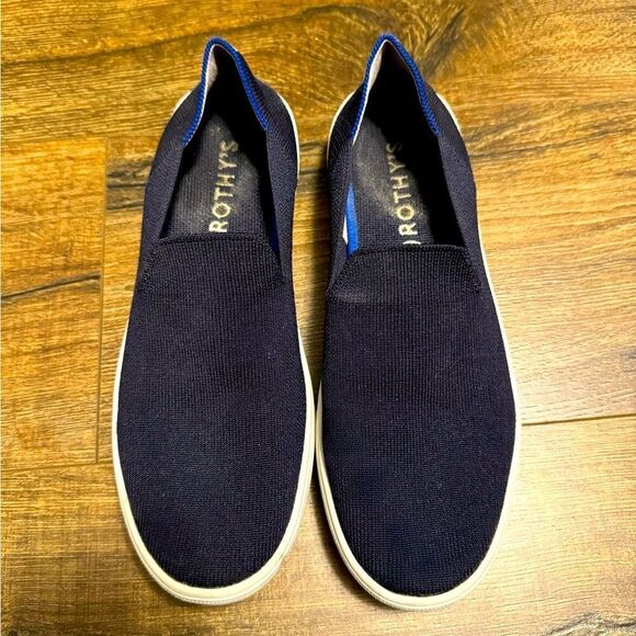 Rothy’s The Original Slip On Sneaker in Black Solid - Picture 4 of 7